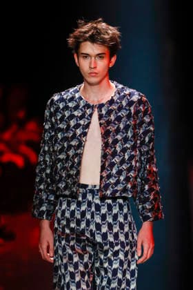 September 4, 2026, Tokyo, Japan: A model wearing fashion brand WISHARAWISH walks down the runway during the Rakuten Fashion Week TOKYO 2027 Spring Summer Collection. The fashion week runs from August 31 to September 5. Tokyo Japan  - ZUMAm191 20260904_aap_m191_062 Copyright: xRodrigoxReyesxMarinx
