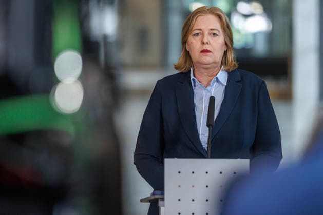 Abschlussstatement der SPD Baerbel Bas (SPD), Bundesministerin fuer Arbeit und Soziales, bei einem Abschlussstatement am 04.09.26 in Berlin. Berlin Berlin Deutschland Reichstag