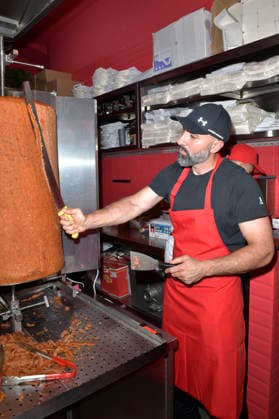 Eröffnung des veganen Dönerladens Döner Pro von Frederick Lau in der Oranienstraße 190 in Berlin-Kreuzberg. Berlin, 04.09.2026