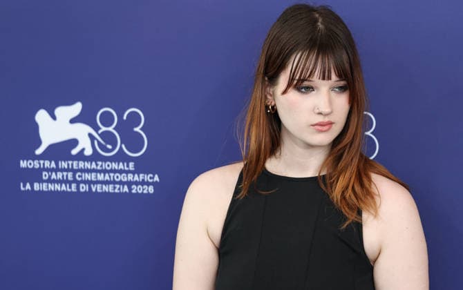 (260904) -- VENICE, Sept. 4, 2026 -- French actress Zoe Monpart of the film 15 18 (A Place To Heal) poses for the photocall during the 83rd Venice International Film Festival in Venice, Italy, Sept. 4, 2026. ) ITALY-VENICE-FILM FESTIVAL-15 18-PHOTOCALL WangxKaiyan 