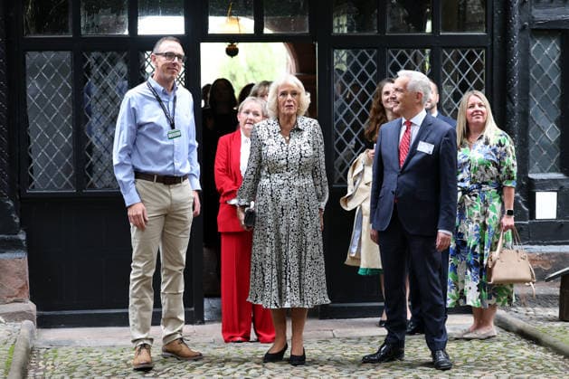 Queen Camilla Visits Liverpool LIVERPOOL, ENGLAND - SEPTEMBER 04: Justin Pearce, Queen Camilla and Johnathon Douglas CBE attend Speke Hall during her visit to Liverpool on September 04, 2026 in Liverpool, England. The Queen carried out the engagement as Patron of the National Literacy Trust., Credit:Matt McNulty PA ROTA - B68 Avalon United Kingdom, England, Liverpool  Copyright: xMattxMcNultyx xPAxROTAx-xB68x xAvalonx 1130705602