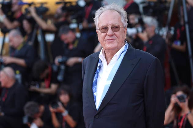 Geoffrey Rush bei der Premiere des Kinofilms Mr. Nelson, Did You Kill People Nelson-san, anata wa hito o koro shimashita ka? auf der Biennale di Venezia 2023 83. Internationale Filmfestspiele von Venedig im Palazzo del Cinema. Venedig, 04.09.202+