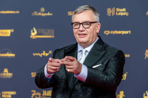 Leipzig - Große Preisverleihung in der Messe: Deutschlands größter Publikumspreis wird zum 32. Mal verliehen 04.09.2026 ab 18 Uhr Leipzig, Messe-Allee 1 (Leipziger Messe) Im Foto: Hans-Peter Wilhelm (Hape) Kerkeling, Komiker Deutschlands größter Publikumspreis, die Goldene Henne wird am 4. September 2026 zum 32. Mal vergeben. Die Preisverleihung findet erneut in Leipzig statt und wird vor rund 4.500 Zuschauern in der HALLE:EINS der Leipziger Messe zum zweiten Mal in der ARD live ab 20.15 Uhr übertragen. Die Preise in den Kategorien Entertainment, Film & Fernsehen, Musik und Sport werden traditionell von den Zuschauern bestimmt. Leipzig Leipziger Messe Sachsen Deutschland Copyright: xEHLxMedia BjörnxStachx 20260904_goldenehenne-leipzig-roterteppich_33