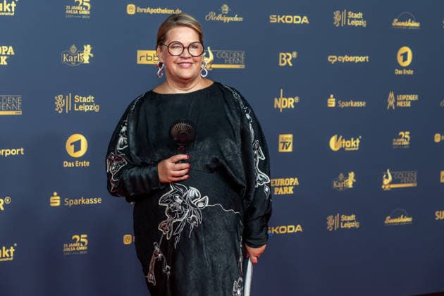 Leipzig - Große Preisverleihung in der Messe: Deutschlands größter Publikumspreis wird zum 32. Mal verliehen 04.09.2026 ab 18 Uhr Leipzig, Messe-Allee 1 (Leipziger Messe) Im Foto: Inka Bessin (Cindy aus Marzahn), Komikerin Deutschlands größter Publikumspreis, die Goldene Henne wird am 4. September 2026 zum 32. Mal vergeben. Die Preisverleihung findet erneut in Leipzig statt und wird vor rund 4.500 Zuschauern in der HALLE:EINS der Leipziger Messe zum zweiten Mal in der ARD live ab 20.15 Uhr übertragen. Die Preise in den Kategorien Entertainment, Film & Fernsehen, Musik und Sport werden traditionell von den Zuschauern bestimmt. Leipzig Leipziger Messe Sachsen Deutschland Copyright: xEHLxMedia BjörnxStachx 20260904_goldenehenne-leipzig-roterteppich_67