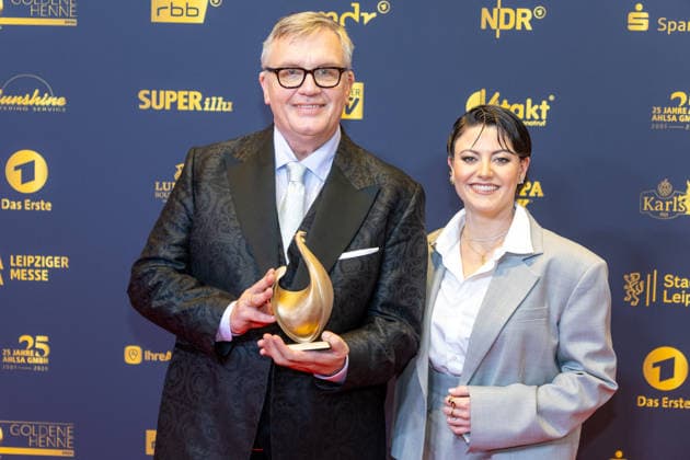 Leipzig - 32. Goldene Henne in Leipzig: Hape Kerkeling erhält die Goldene Henne bei der Publikumswahl Film & Fernsehen 04.09.2026 ab 18 Uhr Leipzig, Messe-Allee 1 (Leipziger Messe) Fotograf:EHL Media Björn Stach im Foto: Hape Kerkeling erhält die Goldene Henne bei der Publikumswahl Film & Fernsehen Deutschlands größter Publikumspreis, die Goldene Henne wird am 4. September 2026 zum 32. Mal vergeben. Die Preisverleihung findet erneut in Leipzig statt und wird vor rund 4.500 Zuschauern in der HALLE:EINS der Leipziger Messe zum zweiten Mal in der ARD live ab 20.15 Uhr übertragen. Die Preise in den Kategorien Entertainment, Film & Fernsehen, Musik und Sport werden traditionell von den Zuschauern Copyright: xEHLxMedia BjörnxStachx 20260904_Leipzig-Goldene-Hape_Kerkeling_2
