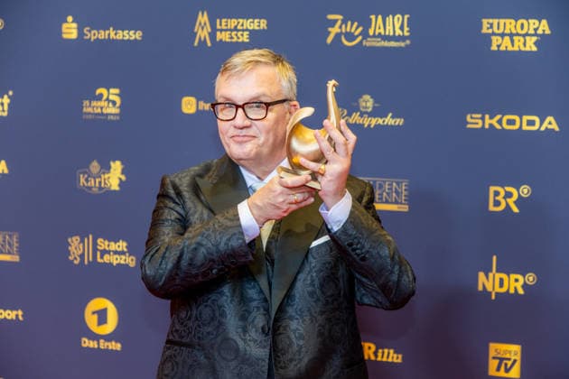 Leipzig - 32. Goldene Henne in Leipzig: Hape Kerkeling erhält die Goldene Henne bei der Publikumswahl Film & Fernsehen 04.09.2026 ab 18 Uhr Leipzig, Messe-Allee 1 (Leipziger Messe) Fotograf:EHL Media Björn Stach im Foto: Hape Kerkeling erhält die Goldene Henne bei der Publikumswahl Film & Fernsehen Deutschlands größter Publikumspreis, die Goldene Henne wird am 4. September 2026 zum 32. Mal vergeben. Die Preisverleihung findet erneut in Leipzig statt und wird vor rund 4.500 Zuschauern in der HALLE:EINS der Leipziger Messe zum zweiten Mal in der ARD live ab 20.15 Uhr übertragen. Die Preise in den Kategorien Entertainment, Film & Fernsehen, Musik und Sport werden traditionell von den Zuschauern Copyright: xEHLxMedia BjörnxStachx 20260904_Leipzig-Goldene-Hape_Kerkeling_7