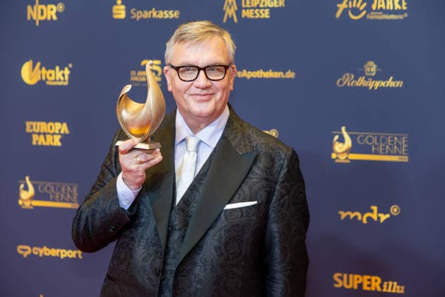 Leipzig - 32. Goldene Henne in Leipzig: Hape Kerkeling erhält die Goldene Henne bei der Publikumswahl Film & Fernsehen 04.09.2026 ab 18 Uhr Leipzig, Messe-Allee 1 (Leipziger Messe) Fotograf:EHL Media Björn Stach im Foto: Hape Kerkeling erhält die Goldene Henne bei der Publikumswahl Film & Fernsehen Deutschlands größter Publikumspreis, die Goldene Henne wird am 4. September 2026 zum 32. Mal vergeben. Die Preisverleihung findet erneut in Leipzig statt und wird vor rund 4.500 Zuschauern in der HALLE:EINS der Leipziger Messe zum zweiten Mal in der ARD live ab 20.15 Uhr übertragen. Die Preise in den Kategorien Entertainment, Film & Fernsehen, Musik und Sport werden traditionell von den Zuschauern Copyright: xEHLxMedia BjörnxStachx 20260904_Leipzig-Goldene-Hape_Kerkeling_9