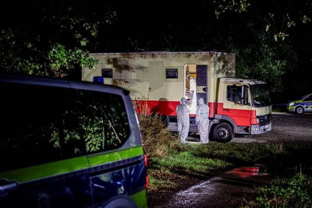 Sabotageakt ** NUR FÜR REDAKTIONELLE ZWECKE ** EDITORIAL USE ONLY **<p>Suche nach Daniel V. Am Freitag 04. September 2026 in Oberzier, nahe des Hamacher Forstes, Kreis Düren. Dem Verdächtigen wird vorgeworfen verschiedene Anschläge auf kritische Energieinfrastruktur geplant zu haben. Deutschland Kreis Düren Hambacher Forst Copyright: AndrÃ xHirtz *** Act of Sabotage ** FOR EDITORIAL USE ONLY ** EDITORIAL USE ONLY ** p Search for Daniel V On Friday, September 4, 2026, in Oberzier, near the Hambach Forest, Düren District The suspect is accused of planning various attacks on critical energy infrastructure Germany Düren District Hambach Forest Copyright AndrÃ xHirtz Copyright: AndrÃ xHirtz doc87glrwhrd1dsisakv8m ,EDITORIAL USE ONLY