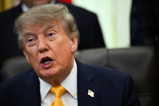 September 4, 2026, Washington, District Of Columbia, USA: WASHINGTON, DC - SEPTEMBER 4: United States President Donald J Trump makes an announcement on taking action to help farmers and ranchers with meat processing on Friday, Sept. 4, 2026 in the Oval Office of the White House in Washington, DC, USA Washington USA  - ZUMAs152 20260904_faa_s152_017 Copyright: xAnnabellexGordonx-xPoolxviaxCNPx