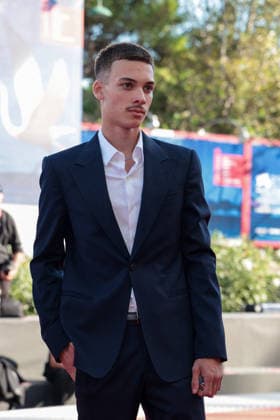 Kenji Peyran attending the screening of *A Place To Heal* (September 15–18) during the 83rd Venice International Film Festival at the Sala Grande on September 4, 2026, in Venice, Italy. Lucia Sabatelli, Venice, Italy  Copyright: xLuciaxSabatellix xBestimagexLuciaxSabatellix xBestimagex
