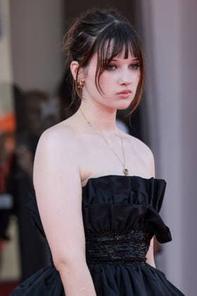 Zoe Monpart attending the screening of *A Place To Heal* (September 15–18) during the 83rd Venice International Film Festival at the Sala Grande on September 4, 2026, in Venice, Italy. Lucia Sabatelli, Venice, Italy  Copyright: xLuciaxSabatellix xBestimagexLuciaxSabatellix xBestimagex