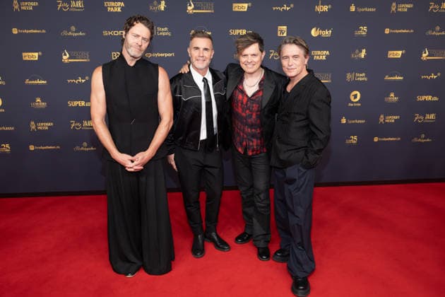 Goldene Henne 2026 Roter Teppich Roter Teppich Take That Gary Barlow, Howard Donald und Mark Owen und Michael Patrick Kelly Goldene Henne 2026, 04.09.2026, Leipzig Copyright: xEventpressxFuhrx