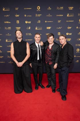 Goldene Henne 2026 Roter Teppich Roter Teppich Take That Gary Barlow, Howard Donald und Mark Owen und Michael Patrick Kelly Goldene Henne 2026, 04.09.2026, Leipzig Copyright: xEventpressxFuhrx