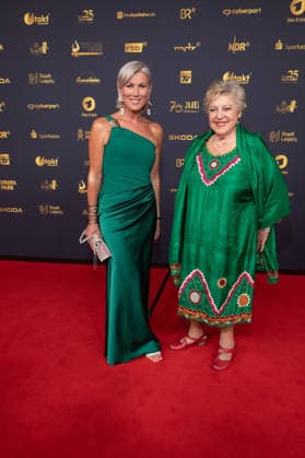 Goldene Henne 2026 Roter Teppich Roter Teppich Kamilla Senjo und Marie-Luise Marjan Goldene Henne 2026, 04.09.2026, Leipzig Copyright: xEventpressxFuhrx