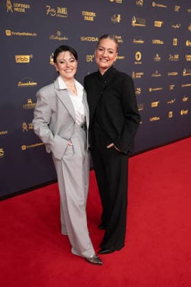Goldene Henne 2026 Roter Teppich Roter Teppich Tahnee Schaffarczyk und Ehefrau Juliette Schoppmann Goldene Henne 2026, 04.09.2026, Leipzig Copyright: xEventpressxFuhrx