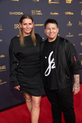 Goldene Henne 2026 Roter Teppich Roter Teppich Kerstin Ott mit Ehefrau Karolina Köppen Goldene Henne 2026, 04.09.2026, Leipzig Copyright: xEventpressxFuhrx