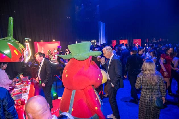 LEIPZIG, DEUTSCHLAND 4. SEPTEMBER 2026 Verleihung der Goldenen Henne 2026 in der Messehalle 1 in Leipzig. Bei der Gala werden erneut Persönlichkeiten aus Unterhaltung, Fernsehen, Musik und Sport ausgezeichnet. Hier die After Show Party mit: Goldene Henne 2026 - Roter Teppich