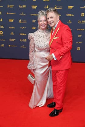 Hans-Jürgen Beyer mit Ehefrau Manuela Hebestreit - *Roter Teppich* VERLEIHUNG GOLDENE HENNE 2026 in der Messe Leipzig am 04.09.2026