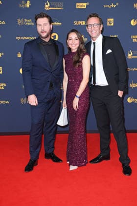 Maurice Gajda, Julia Krueger, Peter Imhof - *Roter Teppich* VERLEIHUNG GOLDENE HENNE 2026 in der Messe Leipzig am 04.09.2026