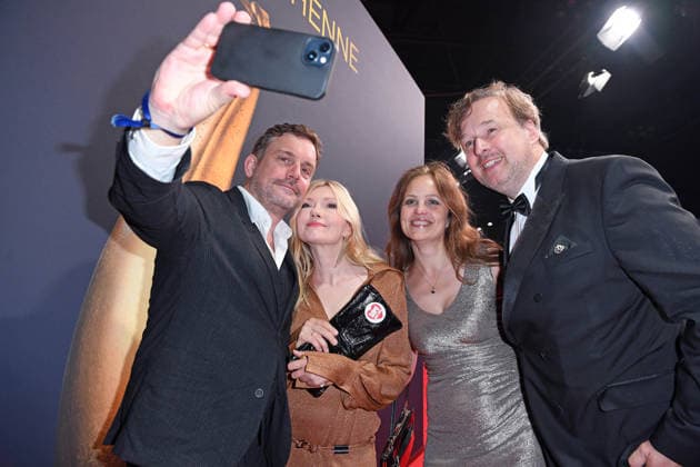 Sebastian Bezzel mit Ehefrau Johanna Christine Gehlen, Stephan Grossmann mit Ehefrau Lidija Grossmann - *Aftershowparty* VERLEIHUNG GOLDENE HENNE 2026 in der Messe Leipzig am 04.09.2026