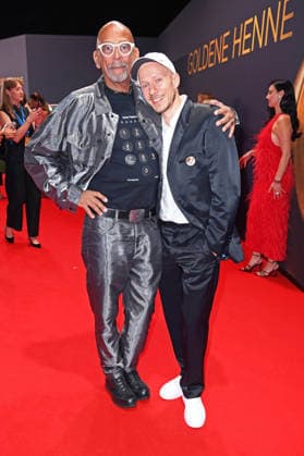 Pierre Sanoussi-Bliss mit Freund Dennis Ortmann - *Aftershowparty* VERLEIHUNG GOLDENE HENNE 2026 in der Messe Leipzig am 04.09.2026