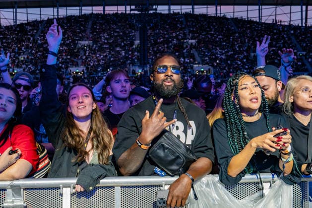Night one of Jay-Z 30 Concert in London, UK - 4 Sept 2026 Crowd of excited fans seen on the first night of Jay-Z 30 tour celebrating the 30th anniversary of his debut album Reasonable Doubt at Tottenham Hotspur Stadium. London United Kingdom Copyright: xBonniexBritainx xSOPAxImagesx J5006898