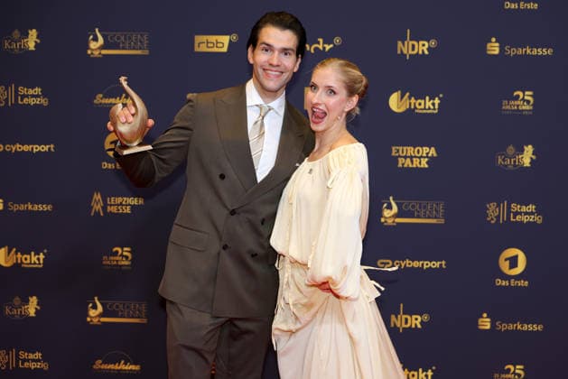 Verleihung Goldene Henne 2026 Minerva Hase und Nikita Volodin, Gewinner der goldenen Henne in der Kategorie Sport. Verleihung der Goldenen Henne 2026 am 04.09.2026 in der Leipziger Messe, Halle 1. Leipzig, Sachsen, Deutschland.