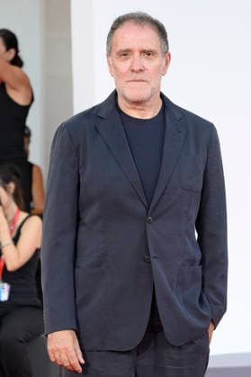 Valerio Mastandrea bei der Premiere des Kinofilms La cittÃ dei vivi auf der Biennale di Venezia 2023 83. Internationale Filmfestspiele von Venedig im Palazzo del Cinema. Venedig, 04.09.2026