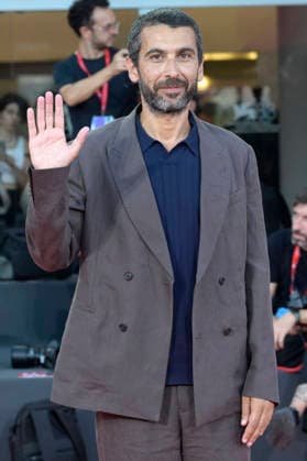 Edoardo Gabbriellini bei der Premiere des Kinofilms La cittÃ dei vivi auf der Biennale di Venezia 2023 83. Internationale Filmfestspiele von Venedig im Palazzo del Cinema. Venedig, 04.09.2026