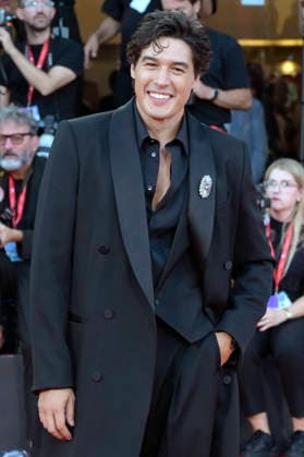 Cristiano Caccamo bei der Premiere des Kinofilms Mr. Nelson, Did You Kill People Nelson-san, anata wa hito o koro shimashita ka? auf der Biennale di Venezia 2023 83. Internationale Filmfestspiele von Venedig im Palazzo del Cinema. Venedig, 04.09.2026