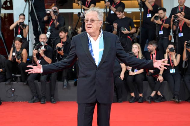 Geoffrey Rush bei der Premiere des Kinofilms Mr. Nelson, Did You Kill People Nelson-san, anata wa hito o koro shimashita ka? auf der Biennale di Venezia 2023 83. Internationale Filmfestspiele von Venedig im Palazzo del Cinema. Venedig, 04.09.2026