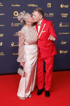 Hans-Jürgen Beyer mit Partnerin Manuela Hebestreit bei der 32. Verleihung der Goldenen Henne 2026 in der Leipziger Messe. Leipzig, 04.09.2026