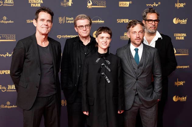 Tom Tykwer, Hendrik Handloegten, Liv Lisa Fries, Volker Bruch und Achim von Borries bei der 32. Verleihung der Goldenen Henne 2026 in der Leipziger Messe. Leipzig, 04.09.2026