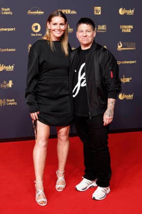 Kerstin Ott mit Ehefrau Karolina Köppen bei der 32. Verleihung der Goldenen Henne 2026 in der Leipziger Messe. Leipzig, 04.09.2026