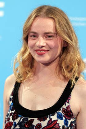 Luna Wedler bei der 8. Verleihung des Hannelore-Elsner-Preises auf dem 20. Fünf Seen Filmfestival 2026 in der Schlossberghalle. Starnberg, 04.09.2026