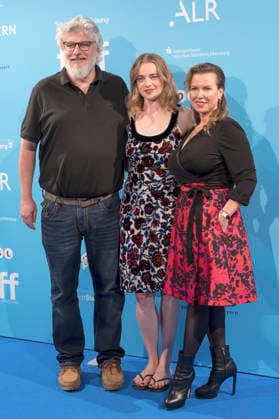 Carsten Zehm, Luna Wedler und Katalin Gödrös bei der 8. Verleihung des Hannelore-Elsner-Preises auf dem 20. Fünf Seen Filmfestival 2026 in der Schlossberghalle. Starnberg, 04.09.2026