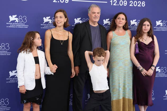 Sara Arenberg Gitai, Amos Gitai, Keren Gitai und Gäste beim Photocall zum Dokumentarfilm The Road to Jericho auf der Biennale di Venezia 2026 83. Internationale Filmfestspiele von Venedig im Palazzo del Casino. Venedig, 05.09.2026