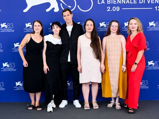 IPA88141648 - Venice, 83rd Venice International Film Festival 2026 - Day 4. My Undesirable Friends: Part II photocall. Pictured are Sonya Groysman, Anna Nemzer, Peter Ruzavin, Julia Loktev, Elena Kostyuchenko, Yana Kuchina, and Valeria Ratnikova  Copyright: xAlbertoxTerenghix xPoolxPhotoxEventsx08x 88141648