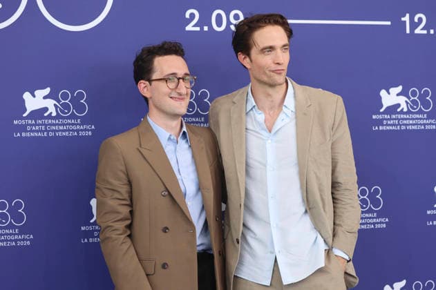 Lance Oppenheim und Robert Pattinson beim Photocall zum Kinofilm Primetime auf der Biennale di Venezia 2026 83. Internationale Filmfestspiele von Venedig im Palazzo del Casino. Venedig, 05.09.2026