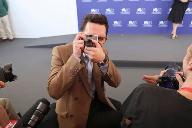 Lance Oppenheim beim Photocall zum Kinofilm Primetime auf der Biennale di Venezia 2026 83. Internationale Filmfestspiele von Venedig im Palazzo del Casino. Venedig, 05.09.2026