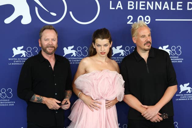 September 5, 2026, Venice Lido, Veneto, Italy: KIEFER SUTHERLAND, EVER ANDERSON and Director BARTHELEMY GROSSMAN during the Father Joe photocall at the 83rd Venice Film Festival at Sala Grande in Venice Lido, Italy Venice Lido Italy  - ZUMAc179 20260905_zep_c179_091 Copyright: xMickaelxChavetx