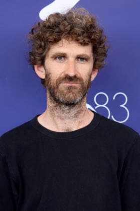 Will Lovelace beim Photocall zum Dokumentarfilm Oasis: Don t Look Back in Anger auf der Biennale di Venezia 2026 83. Internationale Filmfestspiele von Venedig im Palazzo del Casino. Venedig, 05.09.2026