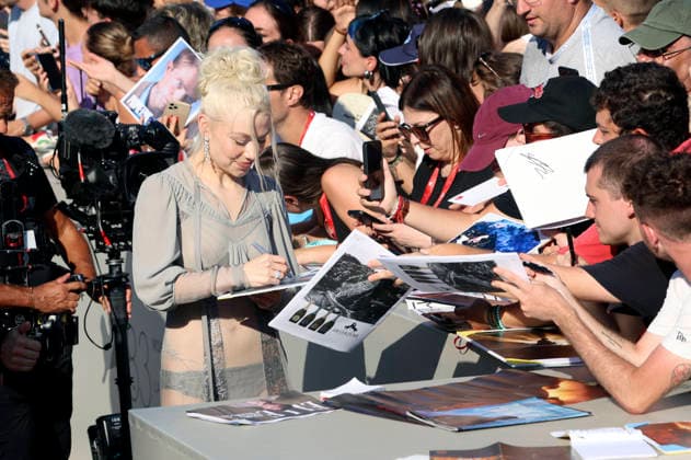 Phoebe Bridgers bei der Premiere des Kinofilms Primetime auf der Biennale di Venezia 2023 83. Internationale Filmfestspiele von Venedig im Palazzo del Cinema. Venedig, 05.09.2026