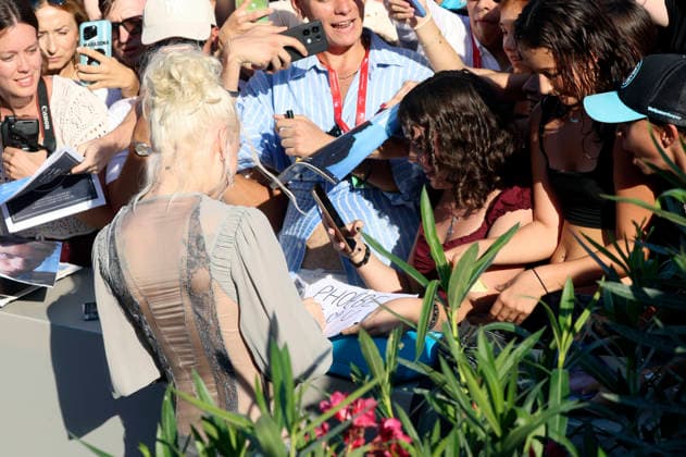 Phoebe Bridgers bei der Premiere des Kinofilms Primetime auf der Biennale di Venezia 2023 83. Internationale Filmfestspiele von Venedig im Palazzo del Cinema. Venedig, 05.09.2026