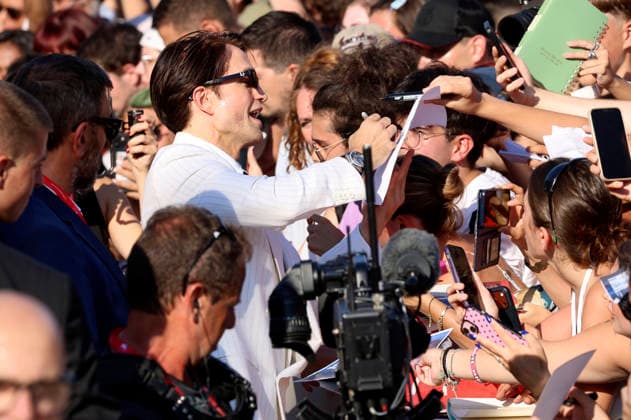 Robert Pattinson bei der Premiere des Kinofilms Primetime auf der Biennale di Venezia 2023 83. Internationale Filmfestspiele von Venedig im Palazzo del Cinema. Venedig, 05.09.2026