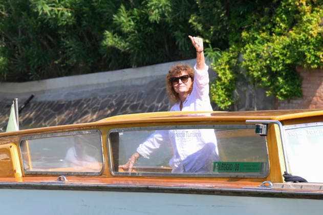 Susan Sarandon bei der Abfahrt vom Pier des Hotels Excelsior auf der Biennale di Venezia 2026 83. Internationale Filmfestspiele von Venedig. Venedig, 05.09.2026