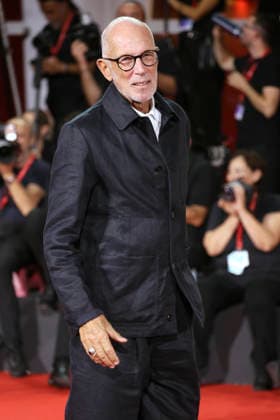 Gabriele Salvatores bei der Premiere des Dokumentarfilms Oasis: Don t Look Back in Anger auf der Biennale di Venezia 2023 83. Internationale Filmfestspiele von Venedig im Palazzo del Cinema. Venedig, 05.09.2026