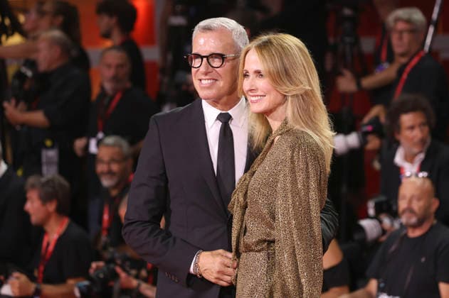 Matthew Walden und Dana Walden bei der Premiere des Dokumentarfilms Oasis: Don t Look Back in Anger auf der Biennale di Venezia 2023 83. Internationale Filmfestspiele von Venedig im Palazzo del Cinema. Venedig, 05.09.2026