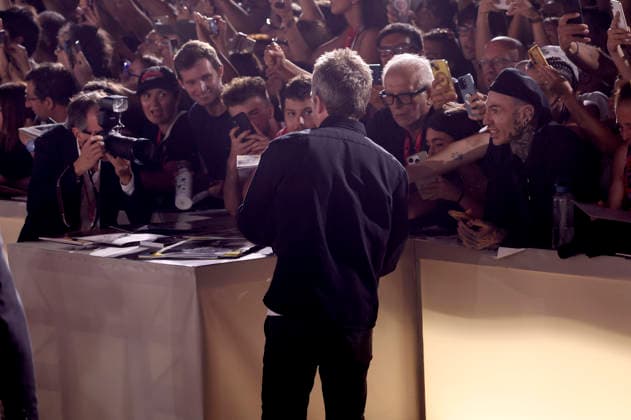 Noel Gallagher bei der Premiere des Dokumentarfilms Oasis: Don t Look Back in Anger auf der Biennale di Venezia 2023 83. Internationale Filmfestspiele von Venedig im Palazzo del Cinema. Venedig, 05.09.2026