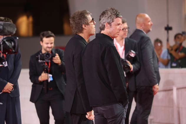 Noel Gallagher und Liam Gallagher bei der Premiere des Dokumentarfilms Oasis: Don t Look Back in Anger auf der Biennale di Venezia 2023 83. Internationale Filmfestspiele von Venedig im Palazzo del Cinema. Venedig, 05.09.2026